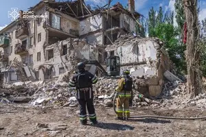 Ракетный удар по многоэтажке в Краматорске: спасатели достали тела пятерых жителей