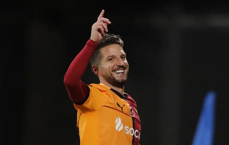 Дріс Мертенс