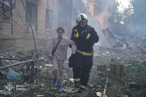 ГСЧС показала последствия удара по киевской многоэтажке