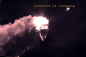 Россияне хотели прорваться катером на западный берег Днепра: в ВМС показали, что их постигло