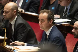 Лекорню: Франция перехватила дроны, нацеленные на Израиль, до заключения перемирия с Ираном