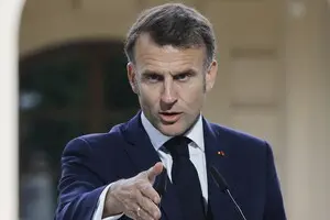 Удары США имели реальное влияние на Натанз, Исфахан и Фордо — Макрон