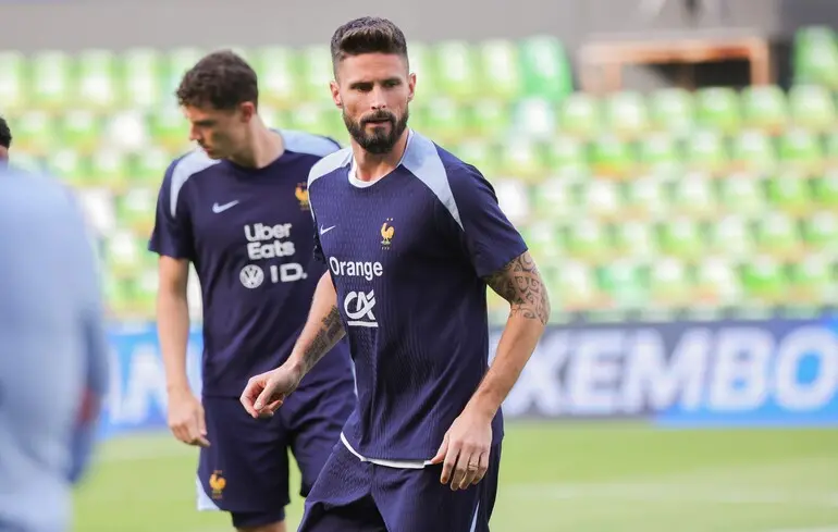 Оливье Жиру