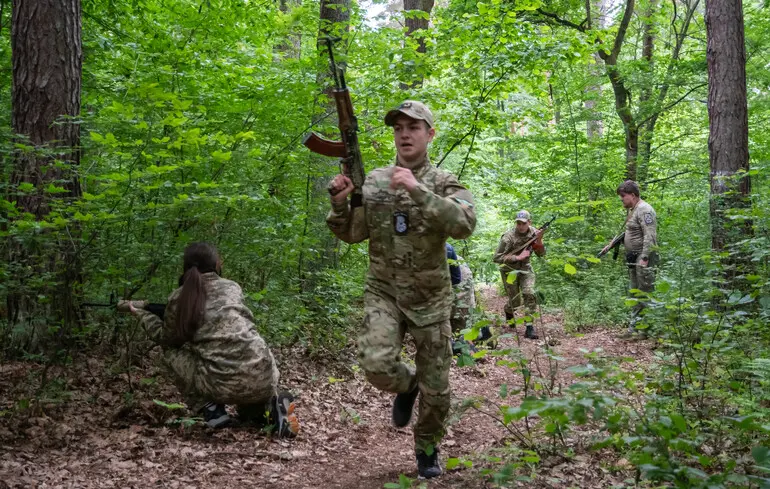 Обов’язкова військова підготовка для студентів: чи готова до цього Україна?