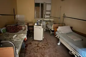 Россия нанесла удар по больнице в Херсоне: 8 раненых медработников и пациентов