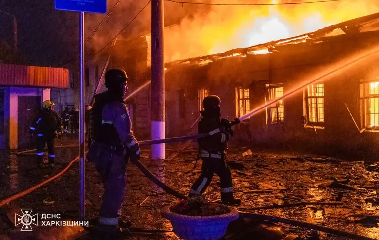 Пожежа на Харківщині внаслідок нічної атаки дронів