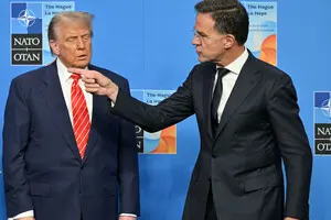 Перед вторжением на Тайвань Си попросит Путина напасть на НАТО — Рютте