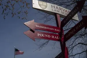 Сокращение количества иностранных студентов: FT подсчитала, сколько денег могут потерять университеты США