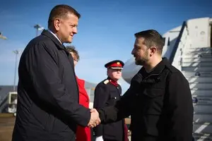 Залужному доверяет больше украинцев, чем Зеленскому - опрос