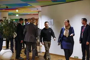 Записи із закритої зустрічі Зеленського: Єврокомісія звільнила перекладачку через підозру у шпигунстві