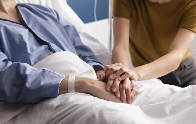 Інноваційні ліки від раку стануть доступнішими. Два препарати вироблятимуть в Україні