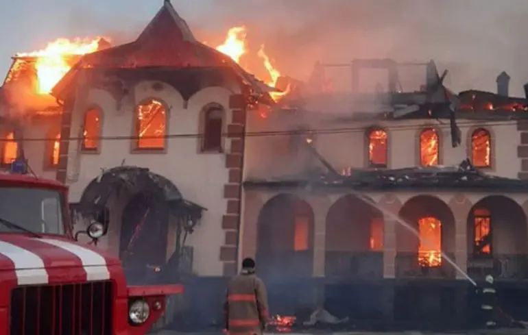 Росіяни атакували Буковину ракетою та чотирма 