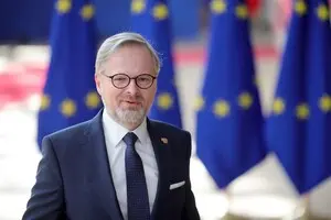 Премьер-министр Чехии призвал Словакию не блокировать новые санкции против РФ