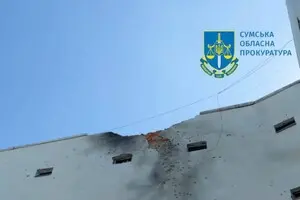 Россияне в третий раз за два часа ударили по Сумам. Число пострадавших увеличилось