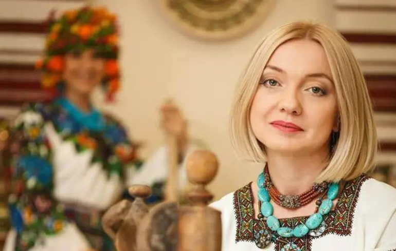 Кабмин назначил языковым омбудсменом фольклористку Елену Ивановскую