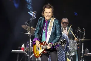 Нашли похищенную в 1970-х годах гитару The Rolling Stones