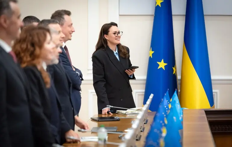 Новое правительство начало работу сразу после назначения: министры готовят четкие планы