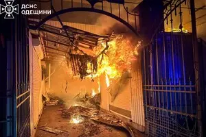 Пожежі, руйнування, постраждалі: ДСНС показала наслідки пекельної ночі в Одесі