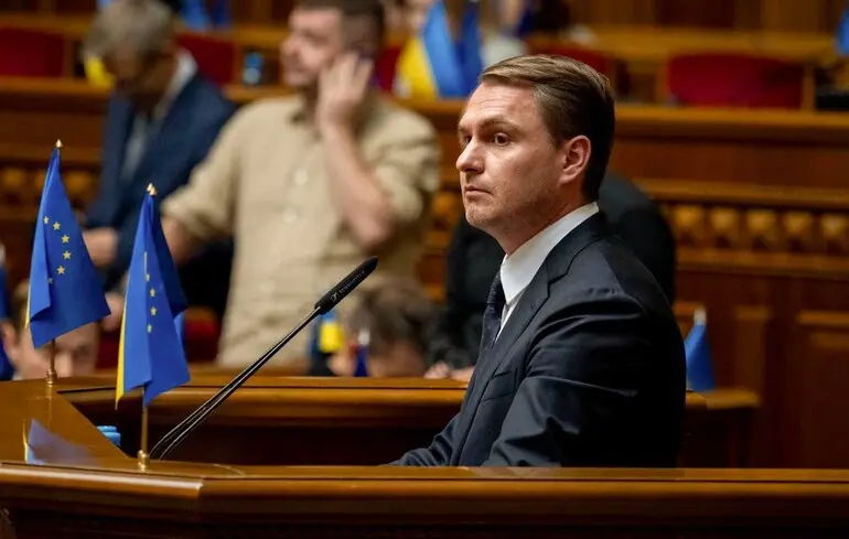 Двоє прокурорів отримали підозри: Кравченко розповів про викрадення документів, фальсифікації та зловживання впливом 