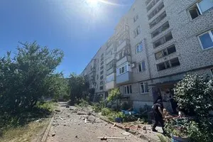 Росія масовано завдала ударів по одному з міст Донецької області: є загиблі та багато поранених