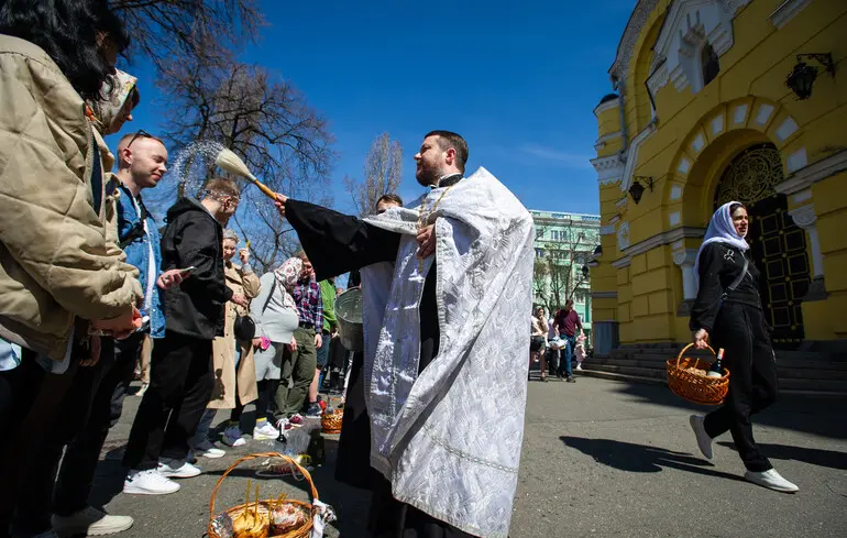 С 27 июня забронировали почти 2,3 тысячи священников — ГЭСС
