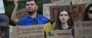 Матернову восхитили протесты перед театром Франко: вежливость, преданность, обязательство и патриотизм