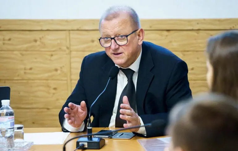 Всеукраїнська Рада захисту прав та безпеки пацієнтів просить київську владу відновити закупівлю інноваційних ліків для онкохворих киян