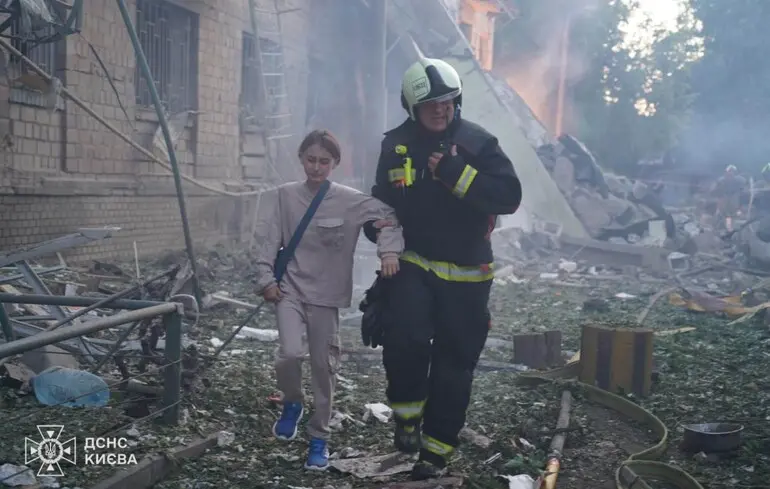 Из-за российской дроновую атаку в Киеве пострадали люди, есть разрушения - КГВА