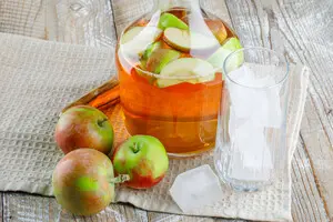 Поздравления с Яблочным Спасом: красивые стихи