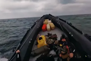 У розвідці показали, як вперше застосували FPV-дрони у відкритому морі