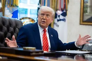 Трамп не уверен в эффективности санкций против России — NYT