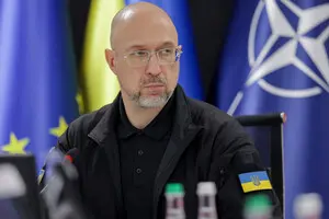 Загроза затримки зарплат військовим: Шмигаль розказав депутатам, що потрібно робити 