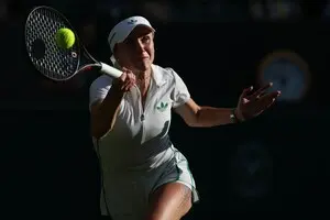 Свитолина пробилась в четвертьфинал турнира в Канаде