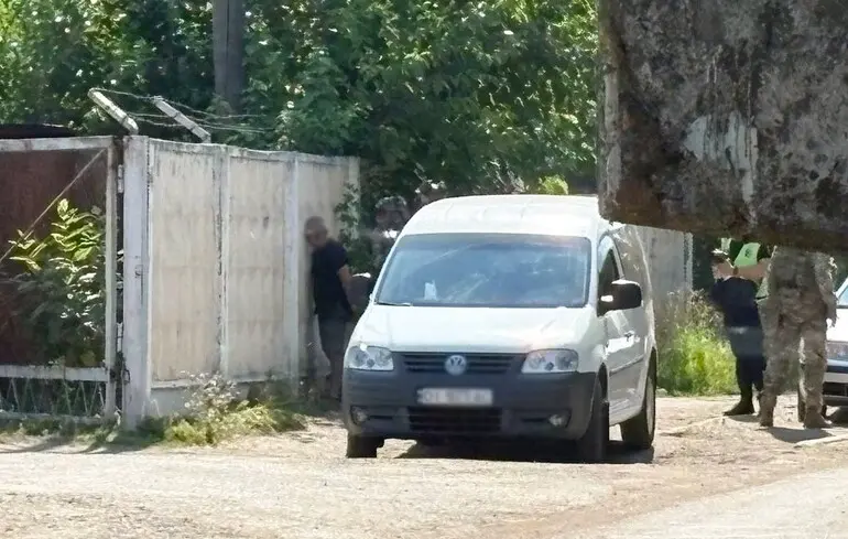 В Черкассах мужчина с гранатой пытался взять в заложники военнослужащих ТЦК
