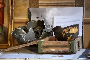 «Кричите за нас там, где мы не можем»: в Праге открыли международную выставку, документирующую преступления России против Украины