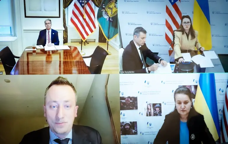 Угода про надра: Україна планує разом зі США запустити три проєкти з видобутку корисних копалин