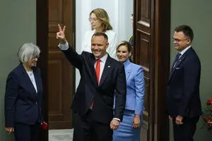 Навроцкий официально вступил в должность президента Польши