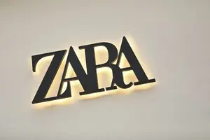Британский регулятор запретил рекламу Zara из-за 