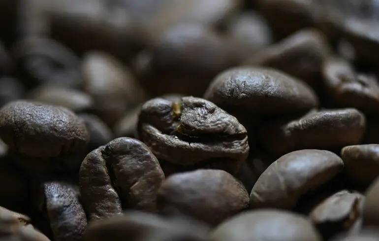 Китай тонко тролить США, нахвалюючи 