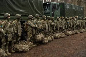 «Контракт 18–24» расширен на операторов дронов: какие условия предлагает Минобороны