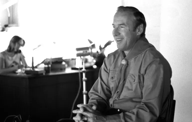 Астронавт Джеймс Ловелл.