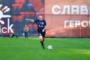 Ракицкий забил фантастический гол в матче Первой лиги