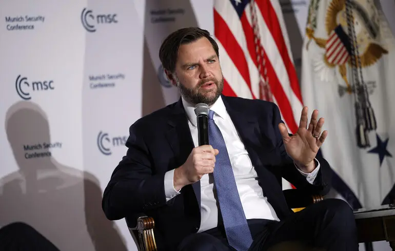 США прекращают финансировать войну в Украине – Вэнс