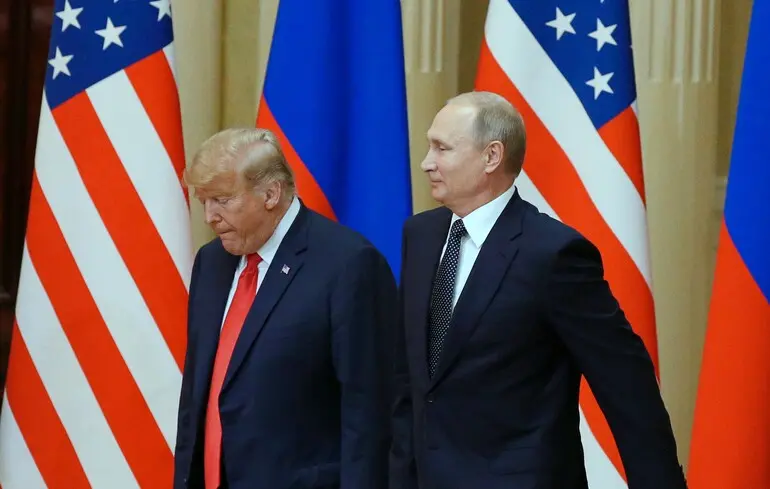 Зустріч на Алясці: Путін знову спробує обдурити Трампа — Bloomberg