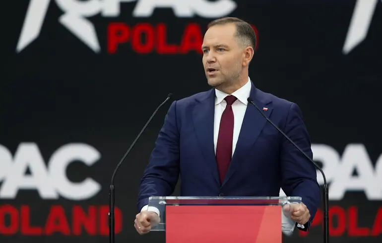 Президент Польши прокомментировал скандал с флагом УПА на концерте Коржа