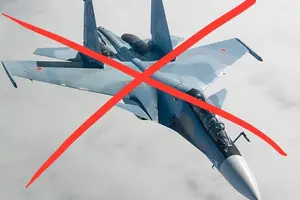 Российский Су-30СМ исчез с радаров возле Змеиного, найдены обломки