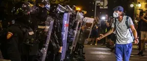 Протесты в Сербии: Евросоюз требует соблюдения прав граждан