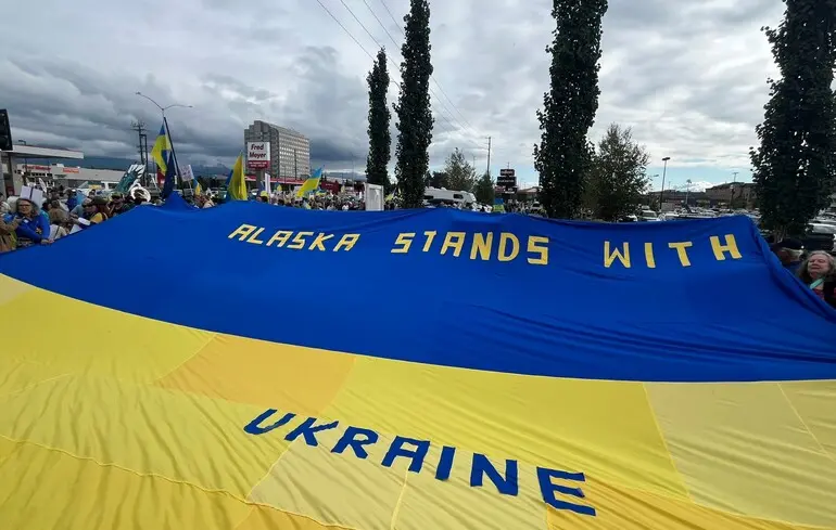 На Алясці перед зустріччю Трампа з Путіним пройшов мітинг на підтримку України 