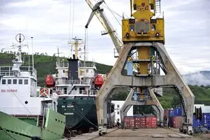 КНДР поставляет России оружие через порты во Владивостоке и Находке