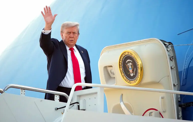 Трамп созвонился с Зеленским и лидерами НАТО